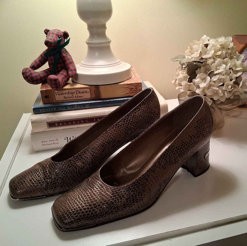 Stuart Weitzman Brown Snakeskin Heels